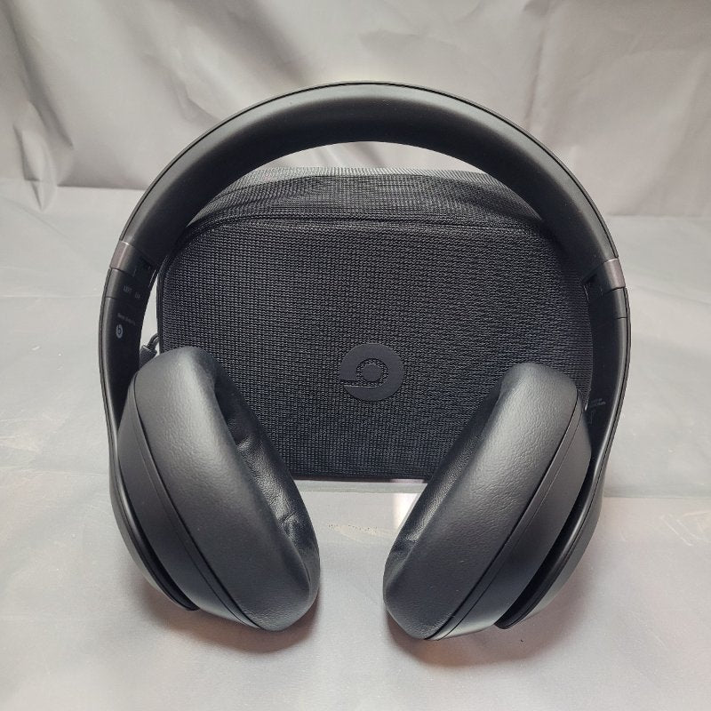 Audifonos Inalambricos Beats Mqtp3be Studio Pro Negro